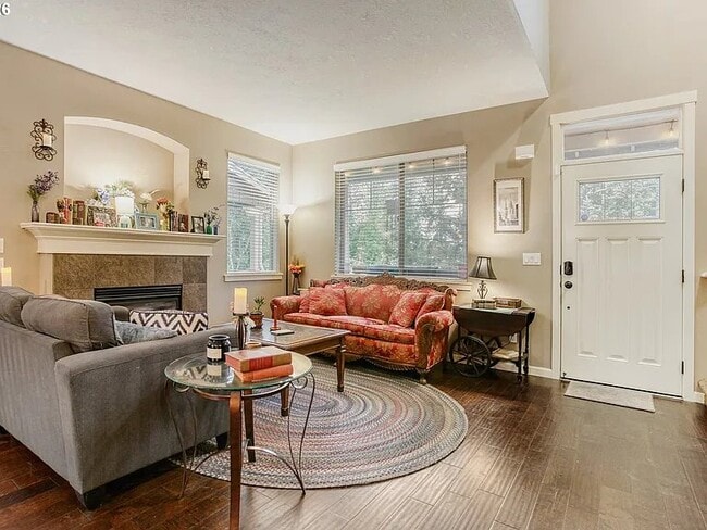 Photo - 179 Crestwood St