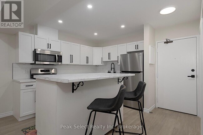 Photo - 20 Water St S Unité 21