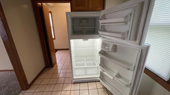 Photo - unique 1 bedroom, 1 bathroom “tree top” apartment