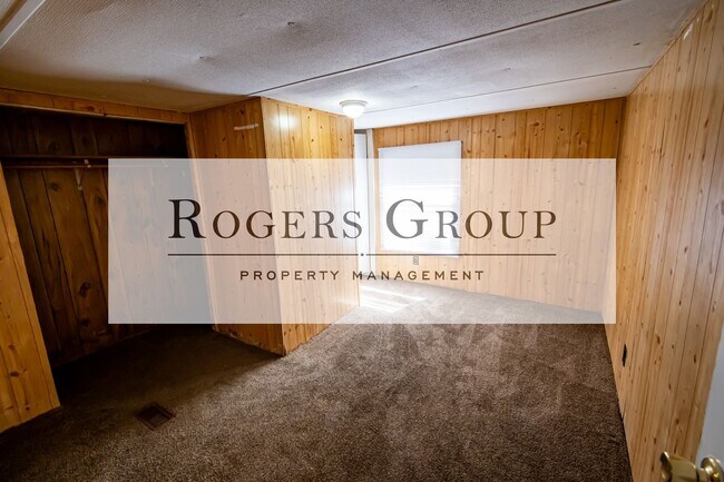 Photo - 385 Julian Smith Rd