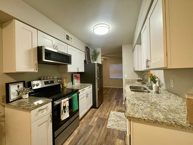 Photo - City Walk Villas | 1 & 2 Bedroom Apartments in Mount Dora, FL