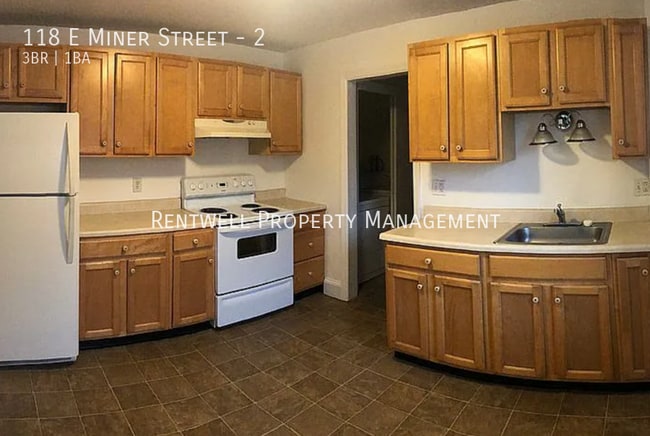 Building Photo - 118 E Miner St Unit 2