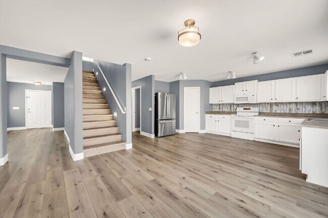 Photo - 2422 E Olivine Rd