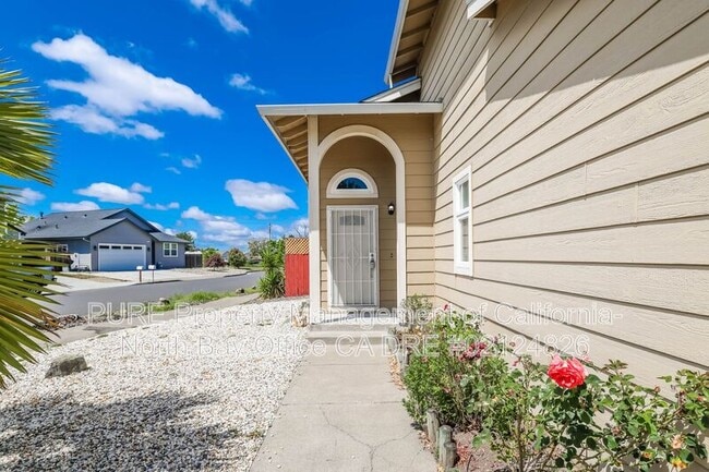 Photo - 3465 Walnut Grove St