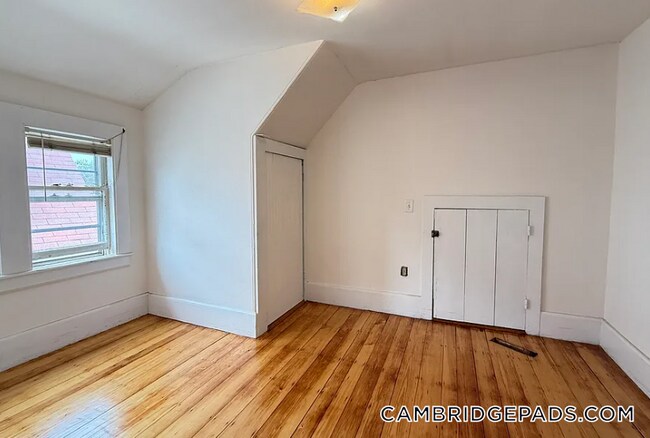 Photo - 57 Rindge Ave Apartamento