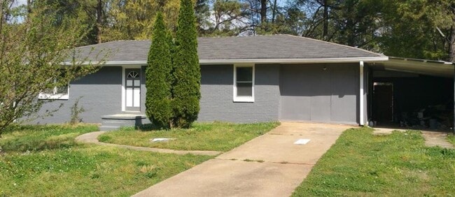 Building Photo - 3728 Loren Dr