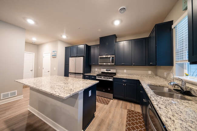 Photo - 6464 Genevieve Trail