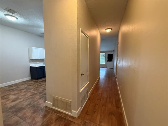 Photo - 1100 Alexandria Dr
