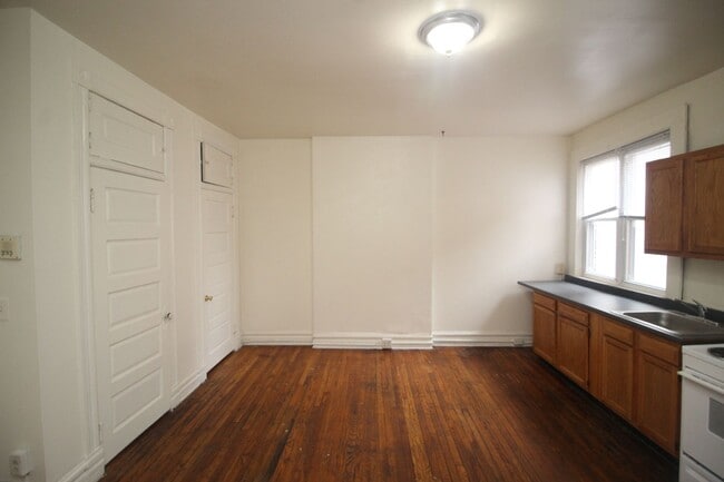 Photo - 2630 N Charles St Unit 3