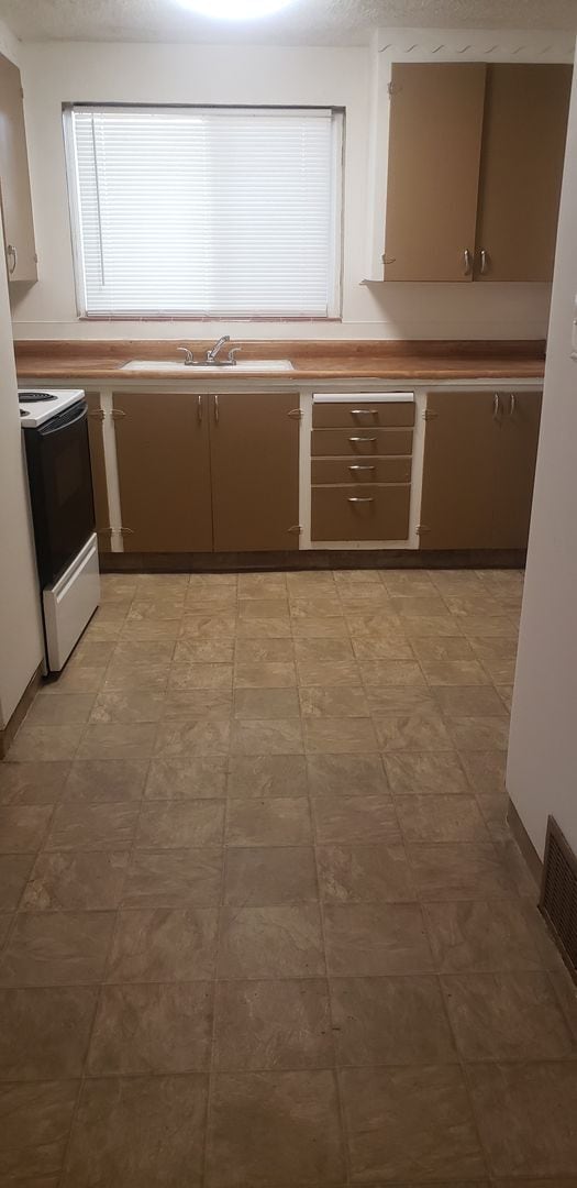 2 bedroom 1 bath duplex Available June 20t... - 2 bedroom 1 bath duplex Available June 20t... House