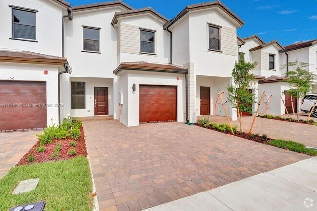 Building Photo - 252 SW 159th Terrace Rental