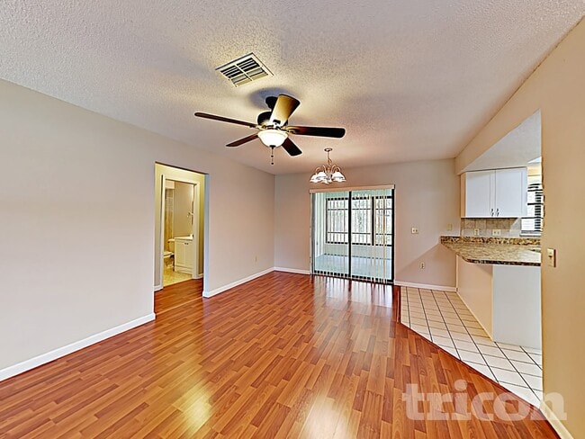 Photo - 12207 Bluefield St