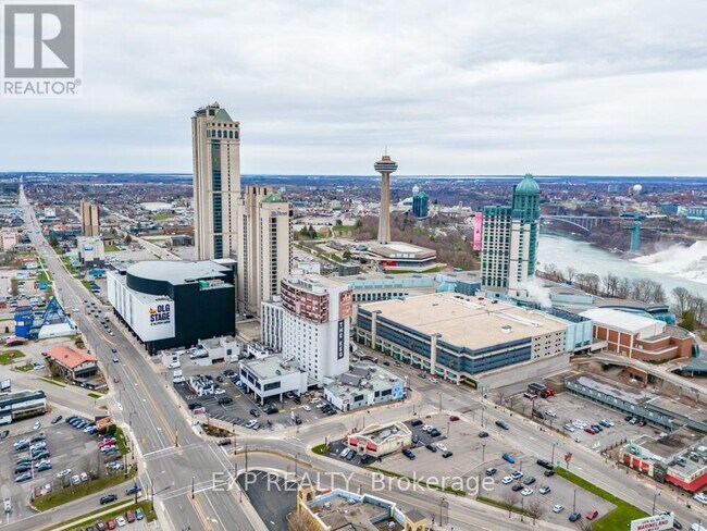 Photo - 5938 Dunn St