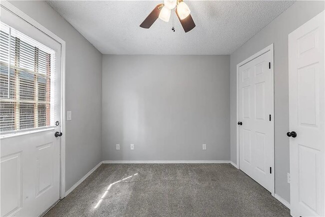 Photo - 3501 SW Landau Ct