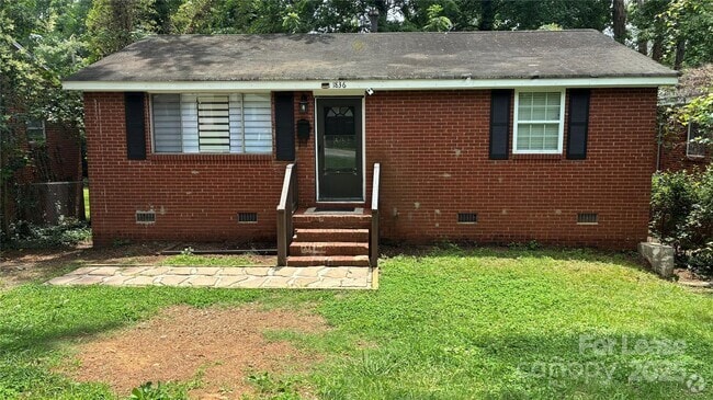 Building Photo - 1836 Finchley Dr Rental