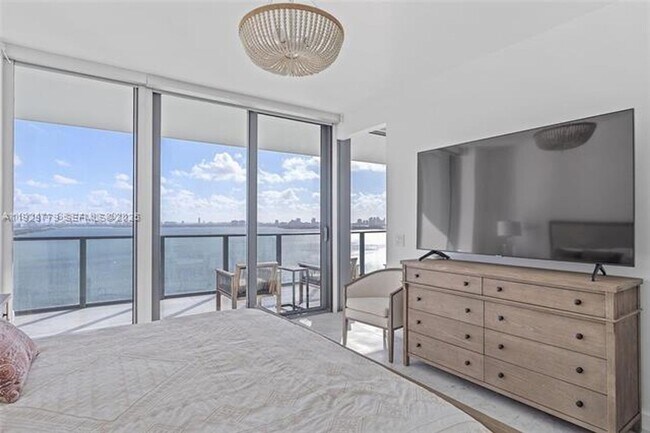 Photo - 3131 NE 7th Ave Unit 3131 NE 7th Ave  2203