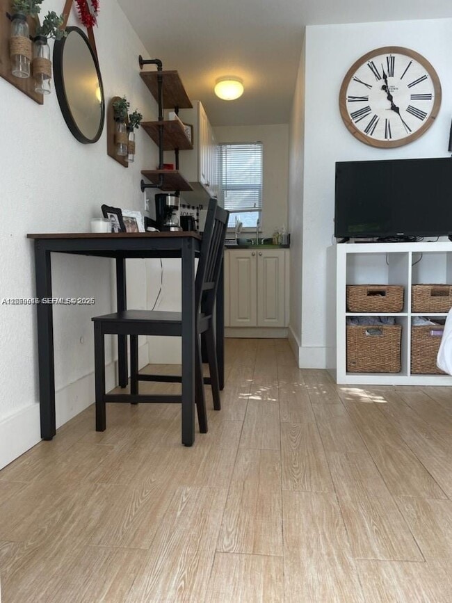 Photo - 1222 Pizarro St Unit 2