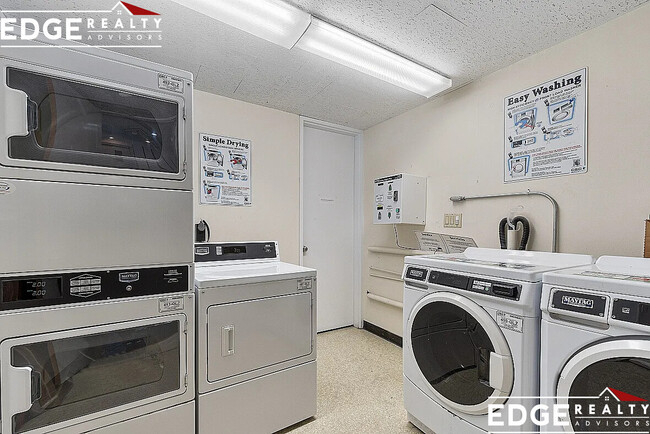 Building Photo - 12 Inman St Unit 61