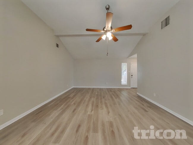 Photo - 3815 Shadow Trail