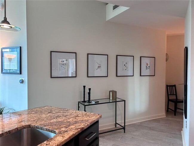 Photo - 923 Peachtree St NE Unit 928