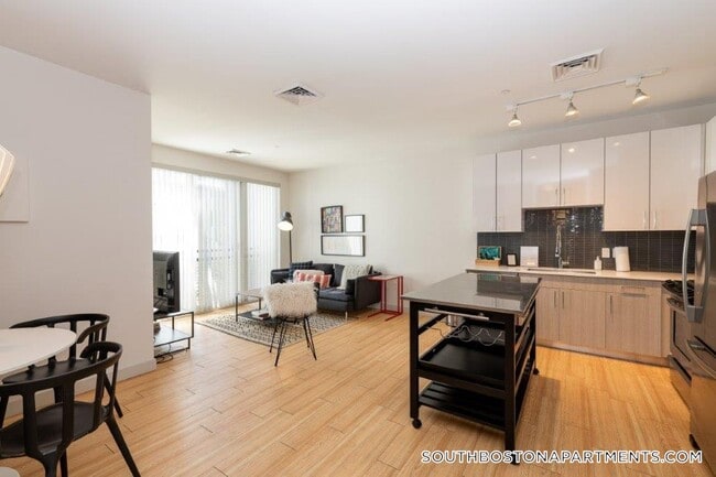 Photo - 320 D St Unit 119