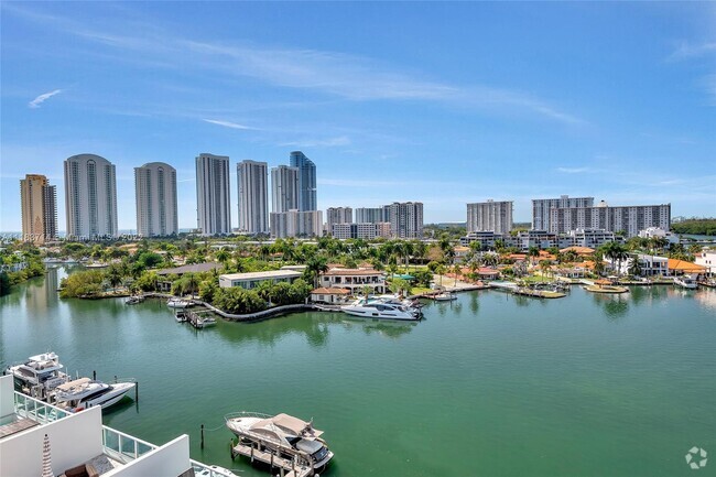 Building Photo - 400 Sunny Isles Blvd Unit 708 Rental