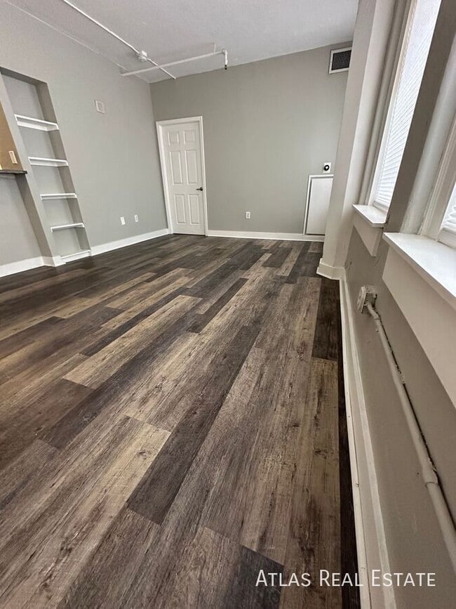 Building Photo - 444 17th St Rental
