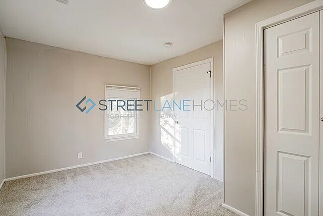 Photo - 901 E South 2nd St