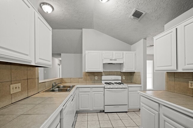 Photo - 6607 Navidad Rd