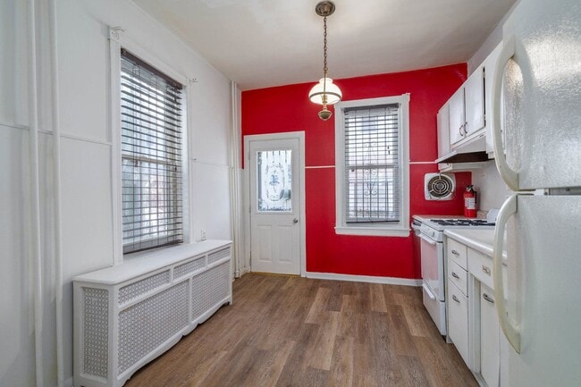 Photo - 2341 S Woodstock St