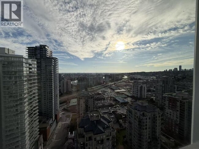 Photo - 823-3823 Carnarvon St