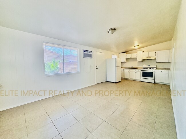 Photo - 2460 N Treat Ave