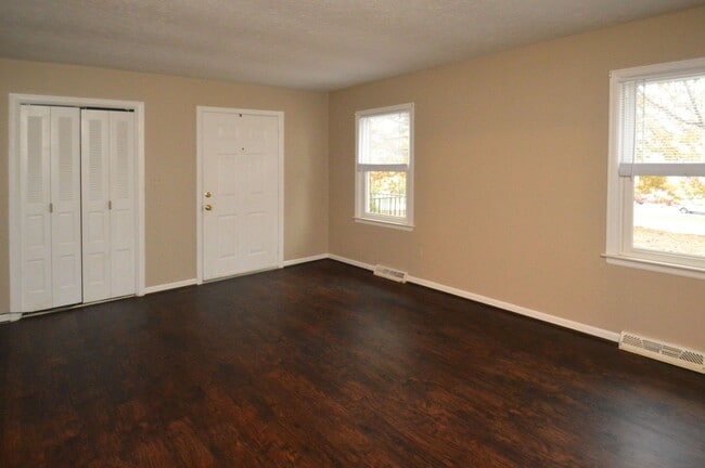 Photo - 2 Bedroom Duplex off Wards Ferry Rd