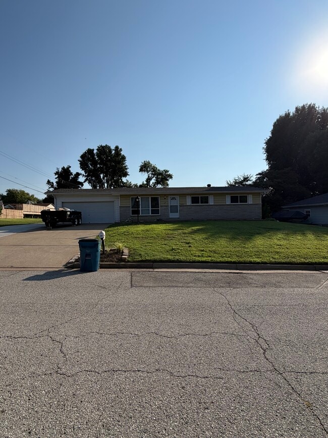 Photo - 118 Connie Dr