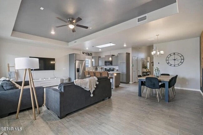 Photo - 930 Bicknor Pl