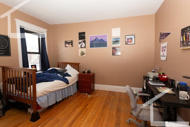 Photo - 183 Harvard Ave