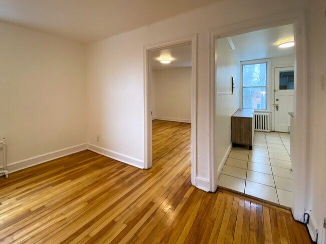 Photo - 67 Sweetland Ave Unité 5