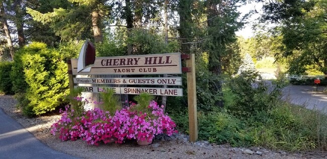 Photo - Fully furnished 2+ bed/2.5 bath on Flathead Lake (Available September thru May)