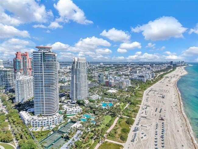 Photo - 100 South Pointe Dr Unidad 100 S Pointe Dr # 801