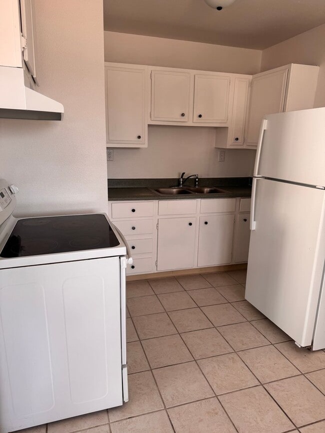 Photo - Cozy Home for rent off Poplar