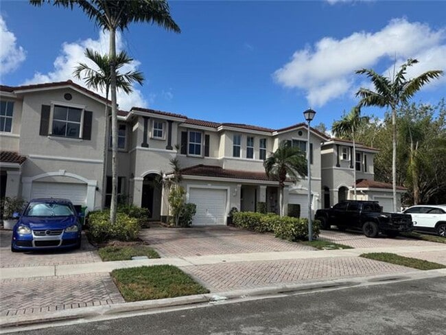 Photo - 118 Riverwalk Cir