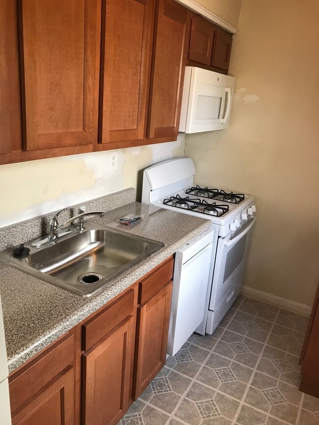 Photo - Nalbert Apartments