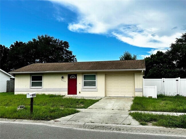 Building Photo - 8225 Pin Oak Ave