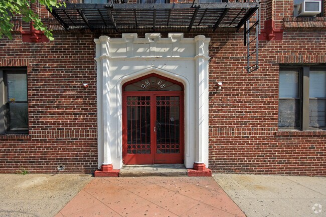 Photo - 89-19 32nd Ave