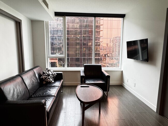 Photo - 38 Smithe St