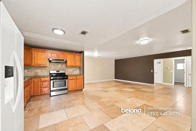 Photo - 1626 E Ave Q13
