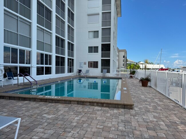 Photo - 25901 Hickory Blvd Unit 302