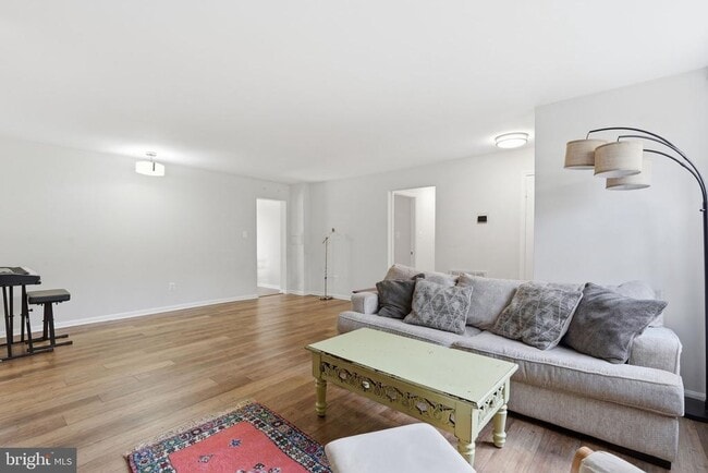 Photo - 6032 Old Landing Way Unit 27