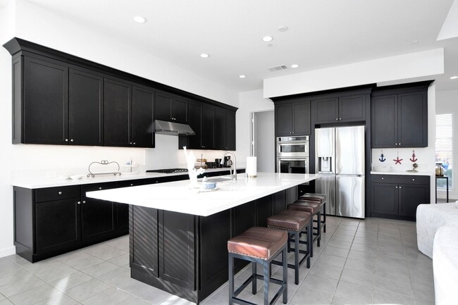 Photo - Waterfront Beauty