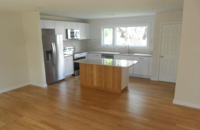 Photo - 1809 Doron Ln